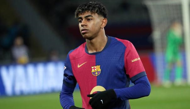 Yamal đồng ý gia hạn với Barca đến 2030