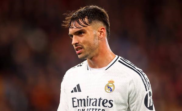 Real Madrid cân nhắc "trói chân" sao trẻ