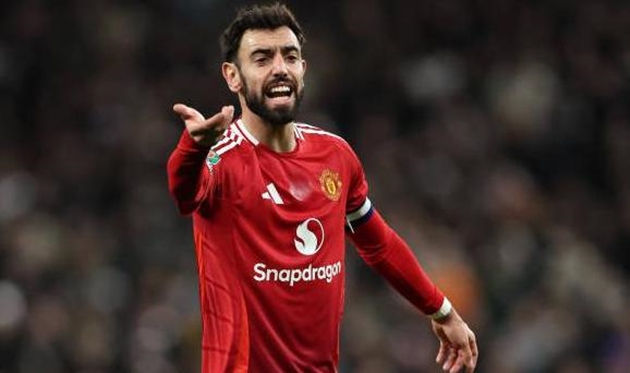 Bruno Fernandes bật khóc vì không thể tới Tottenham