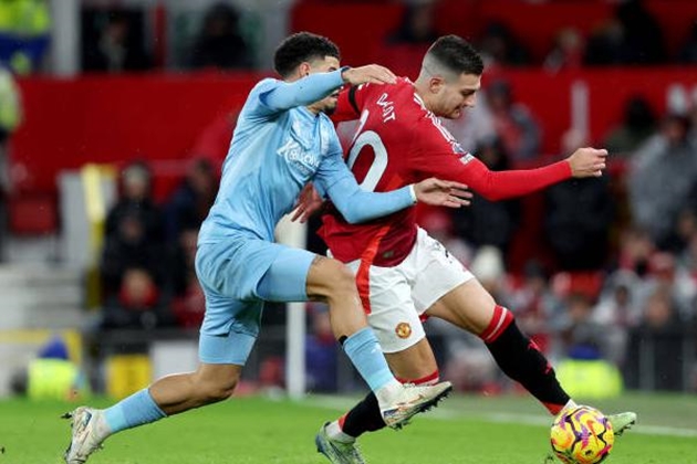 NHM Man Utd "chịu hết nổi" hai cái tên mà Amorim tin tưởng