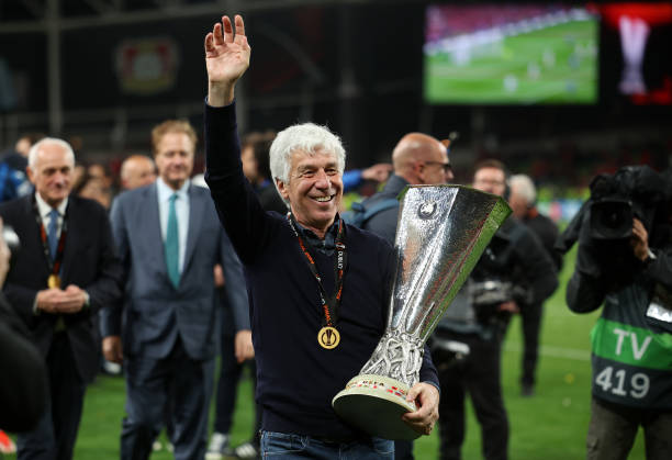"Chúng tôi đã đánh bại Liverpool khi họ đứng đầu bảng EPL, và giờ là ĐKVĐ Bundesliga"