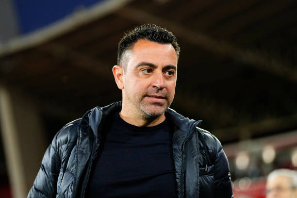 Xavi cảnh báo Hansi Flick