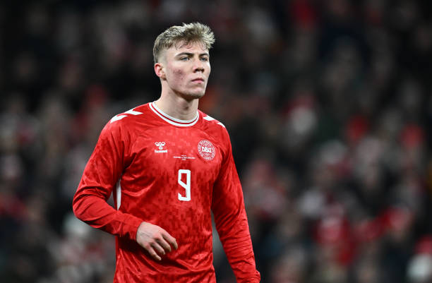 Hojlund đặt mục tiêu khiêm tốn ở EURO 2024
