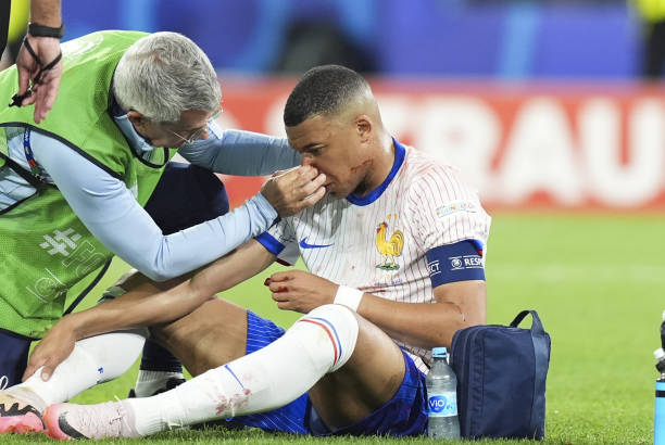 Deschamps xác nhận tình trạng của Mbappe