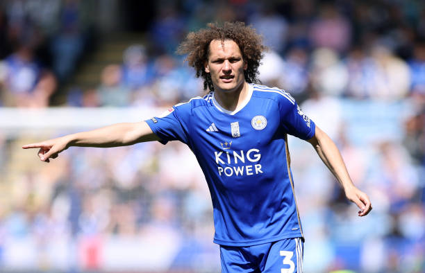 Ảnh bài viết Barca nhắm trụ cột Leicester để tăng cường hàng thủ