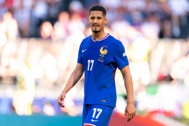 Sao Arsenal bị tuyển Pháp "bỏ rơi" vì lý do bất ngờ