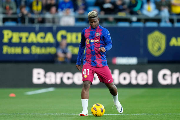 Ảnh bài viết Bị Xavi bỏ rơi, sao trẻ tính đường rời Barca