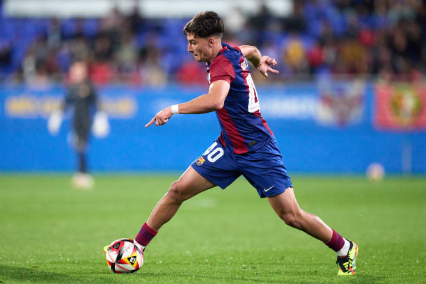 Ảnh bài viết Đàm phán với “siêu cò”, Barca quyết tâm trói chân ngọc quý