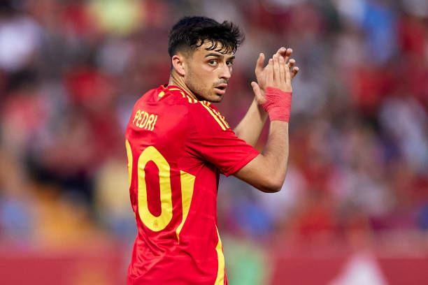 Luis de la Fuente khen ngợi ngôi sao Barca