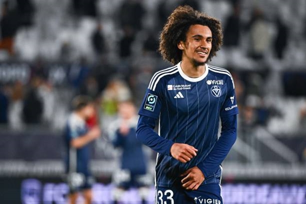 Bordeaux phá sản, Liverpool tính "đục nước béo cò"