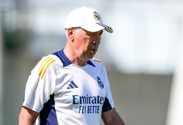 Ngó lơ Arnold, Ancelotti chốt sổ chuyển nhượng của Real