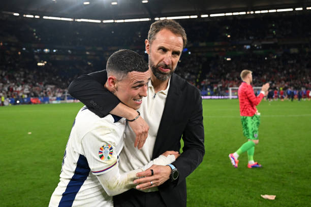 Tuyển Anh gây thất vọng, Foden từ chối đổ lỗi cho Southgate