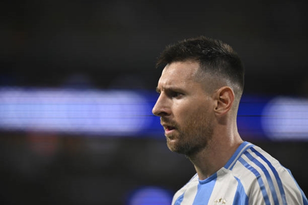 Vì sao Messi vắng mặt trong trận thua Columbus Crew?