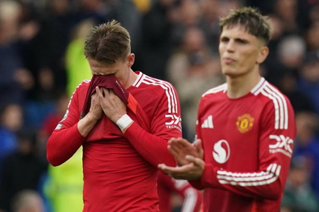 Ảnh bài viết Romano tiết lộ lý do M.U bán McTominay