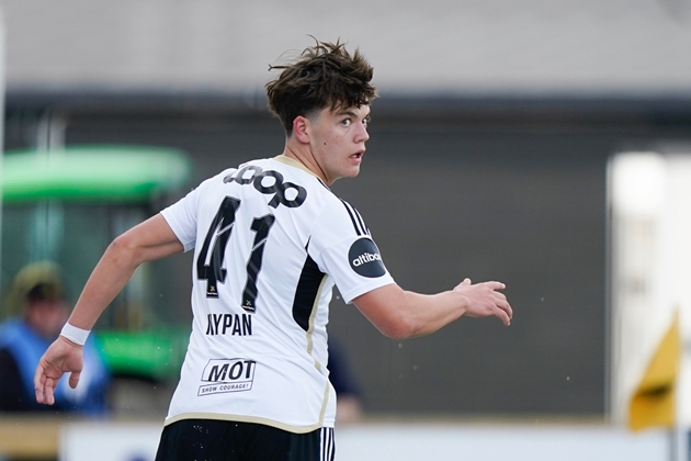 Ảnh bài viết Arsenal tranh thần đồng Sverre Nypan với M.U 