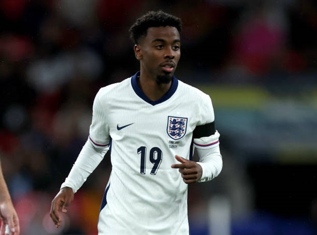 Ảnh bài viết Arsenal dẫn đầu cuộc đua giành Angel Gomes