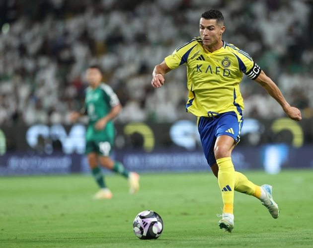 Động thái của Ronaldo sau khi bị Al Ahli phá hỏng ngày vui