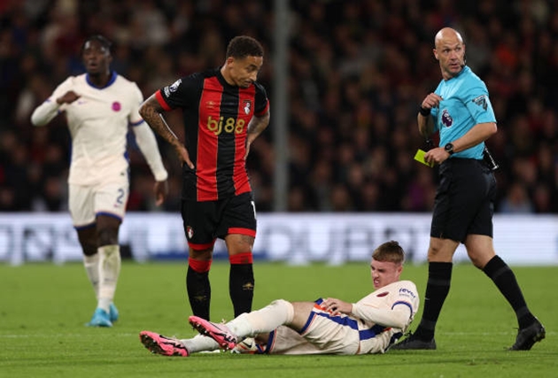 Lập kỷ lục không mong muốn, Chelsea và Bournemouth bị phạt nặng