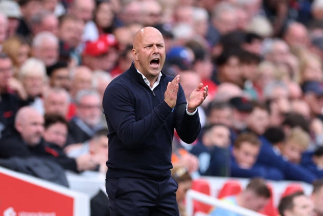 Gục ngã tại Anfield, Arne Slot đã nhận được một bài học đắt giá