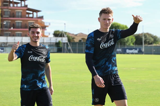 Conte đổi sơ đồ vì McTominay