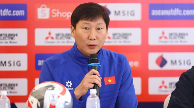 Ông Kim Sang-sik và căn bệnh "sợ" người Thái