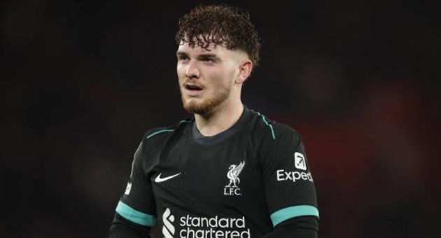 Liverpool ra giá bán sao trẻ