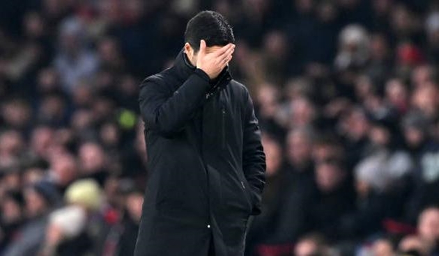 Ban lãnh đạo Arsenal phải đáp lại lời thỉnh cầu của Arteta
