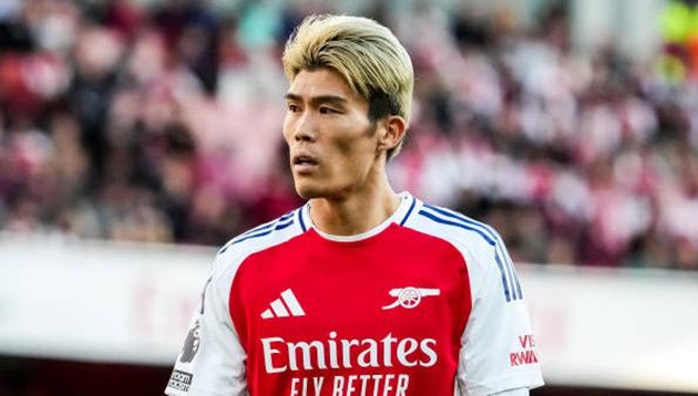 Ảnh bài viết Hậu vệ Arsenal phải phẫu thuật đầu gối