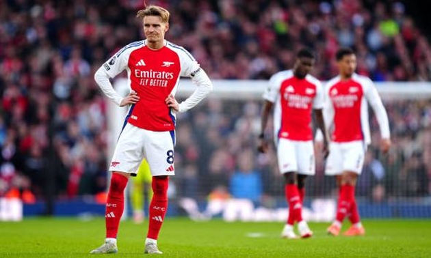 Ảnh bài viết Odegaard nhạt nhòa khiến Arsenal vỡ mộng đua vô địch