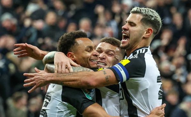 Arsenal chính thức bị loại khỏi Carabao Cup sau thất bại trước Newcastle