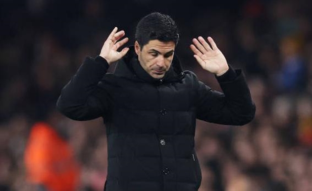 Arsenal trả giá vì thờ ơ với kỳ chuyển nhượng mùa đông