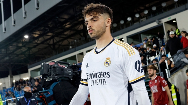 Real Madrid chuẩn bị thưởng nóng cho sao trẻ