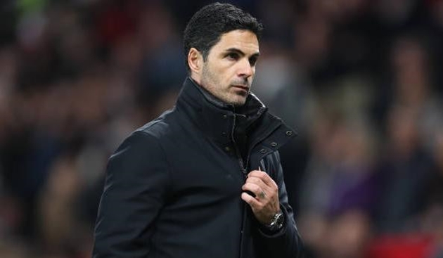 Arteta bỏ dở cuộc phỏng vấn sau câu hỏi về cuộc đua vô địch của Arsenal