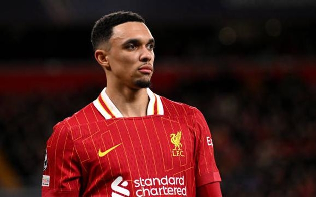 Người hâm mộ Liverpool hãy thông cảm cho Alexander-Arnold