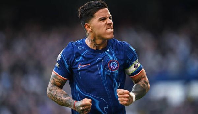 Sao Chelsea từ chối tới Atletico Madrid