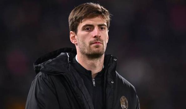 "Bầu không khí tại AC Milan là vô cùng tồi tệ"