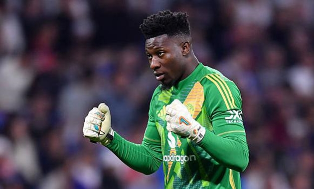 M.U "bó tay" với Onana