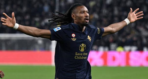 Arsenal và M.U bất ngờ tiếp cận trụ cột Juventus