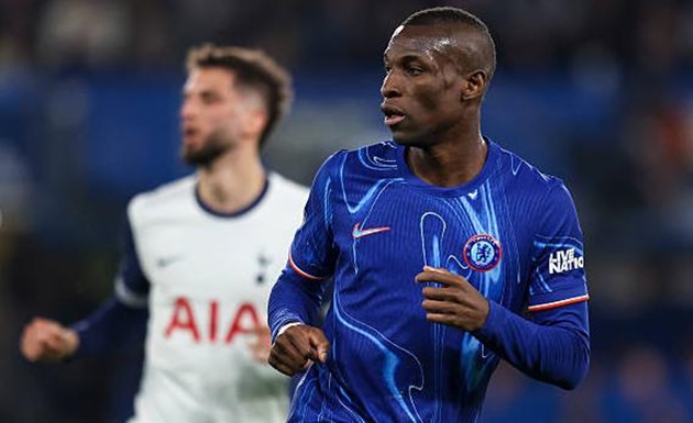 Bất chấp những chỉ trích, Chelsea cần Nicolas Jackson