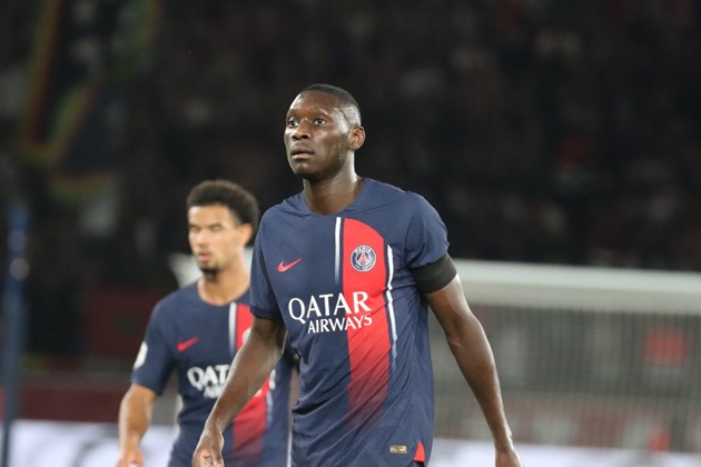 Chuyển nhượng sáng 10/10: M.U chiêu mộ sao PSG, Zubimendi có câu trả lời cho Man City