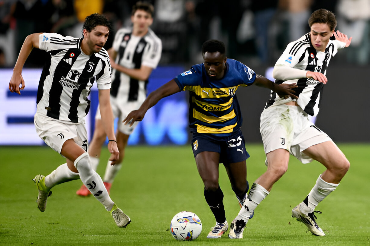 Juventus 2-2 Parma: Kép phụ tỏa sáng, hàng thủ lại gây thất vọng