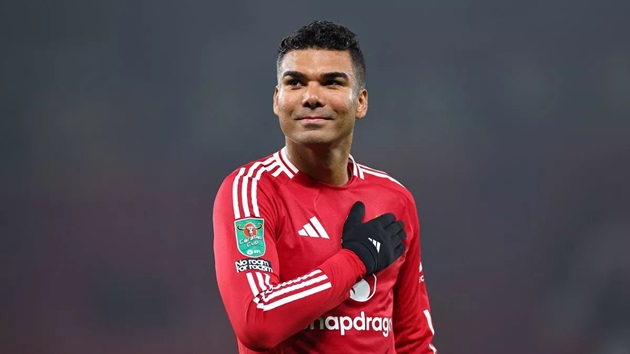 Ảnh bài viết Hàng thủ M.U tan hoang: Casemiro có phải lời giải tạm thời?