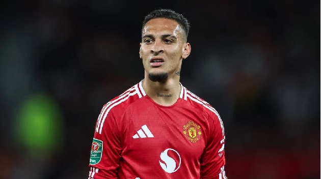 Ảnh bài viết Amorim đẩy Antony xuống làm hậu vệ biên