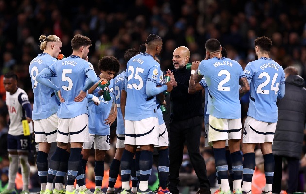Gary Neville: "Đây là Man City tệ nhất dưới thời Pep Guardiola"