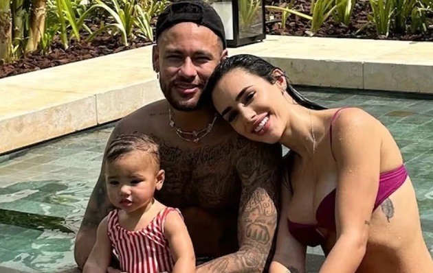 Neymar lần thứ tư làm bố