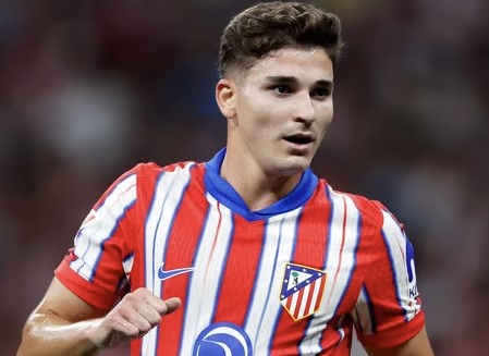 Diego Simeone loay hoay tìm cách khai thác Julian Alvarez