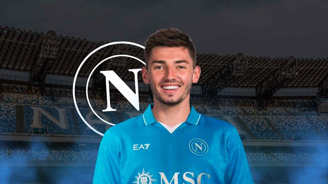 Cựu tiền vệ Chelsea từng vô địch C1 gia nhập Napoli
