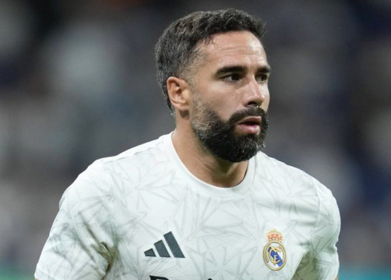 Carvajal nhắc khéo Real Madrid chuyện hợp đồng