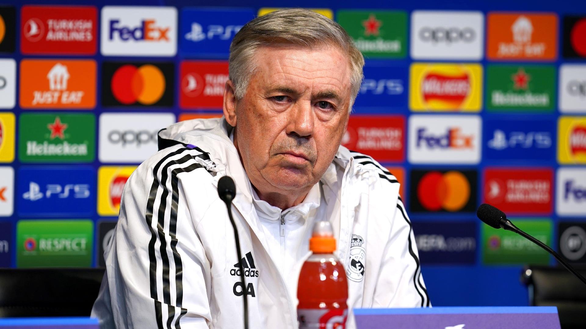 Ancelotti: Các cầu thủ sẵn sàng giảm lương nếu được thi đấu ít hơn