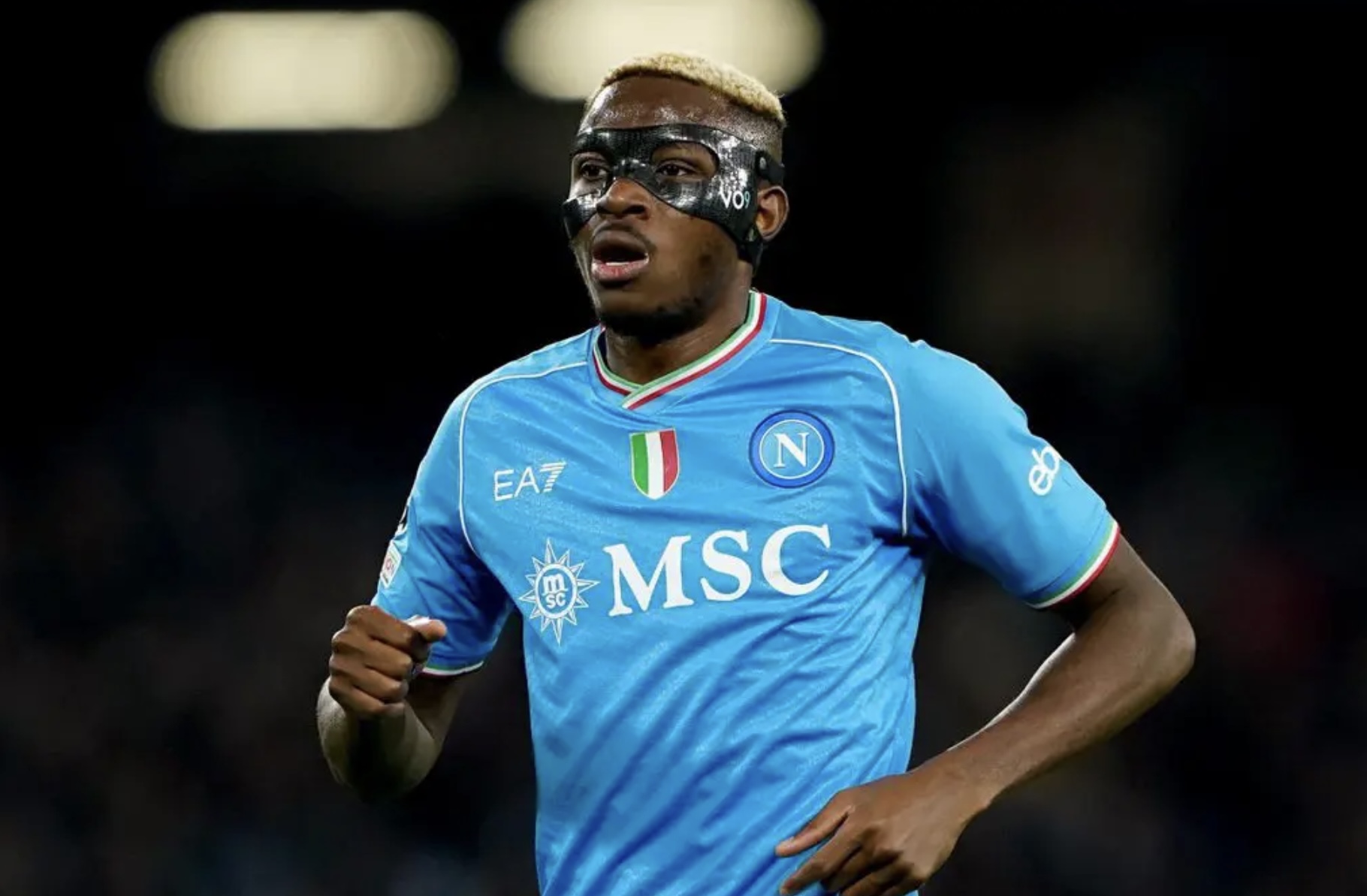 Osimhen bất ngờ kí hợp đồng mới với Napoli trước khi gia nhập Galatasaray